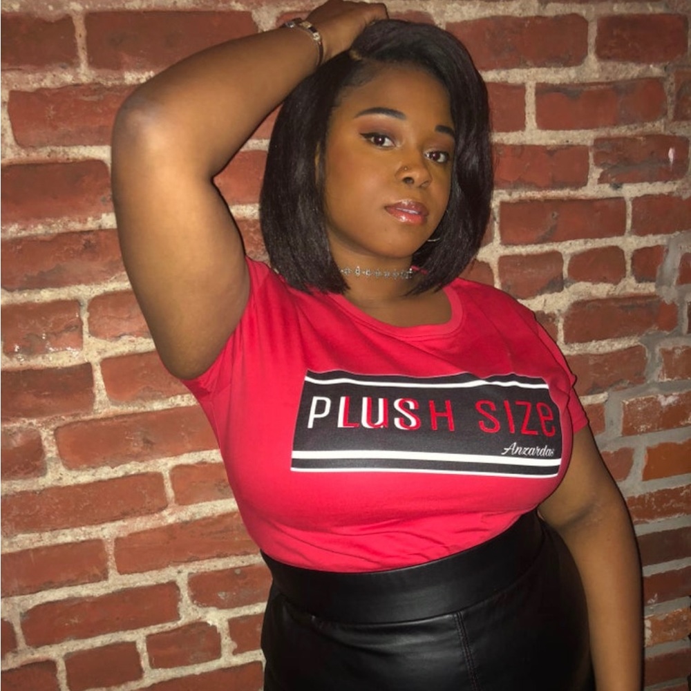 SZ:L-XL Plush Size T-shirt- Red